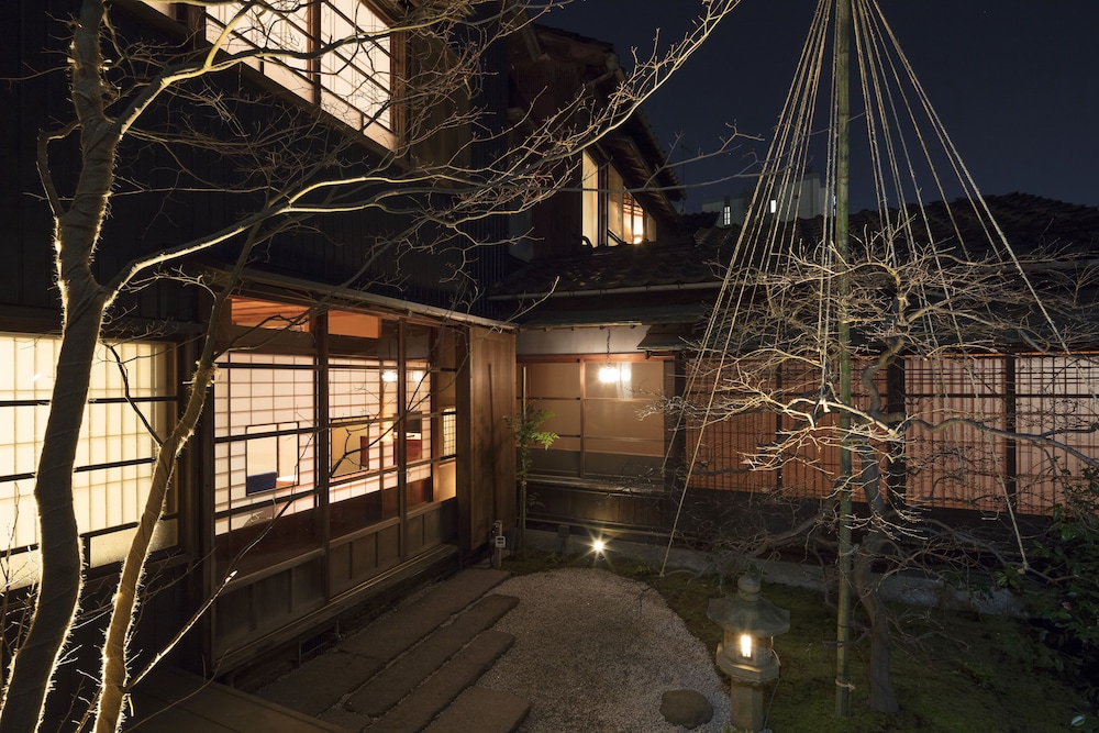 彦三町 金の間 小松