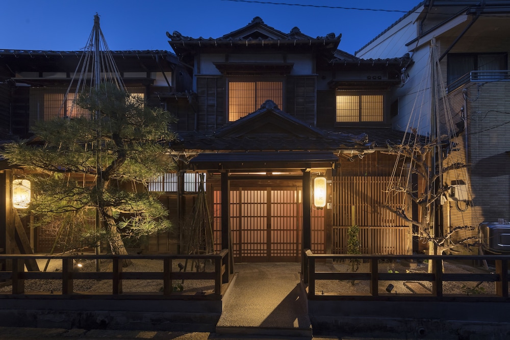 彦三町 金の間 小松