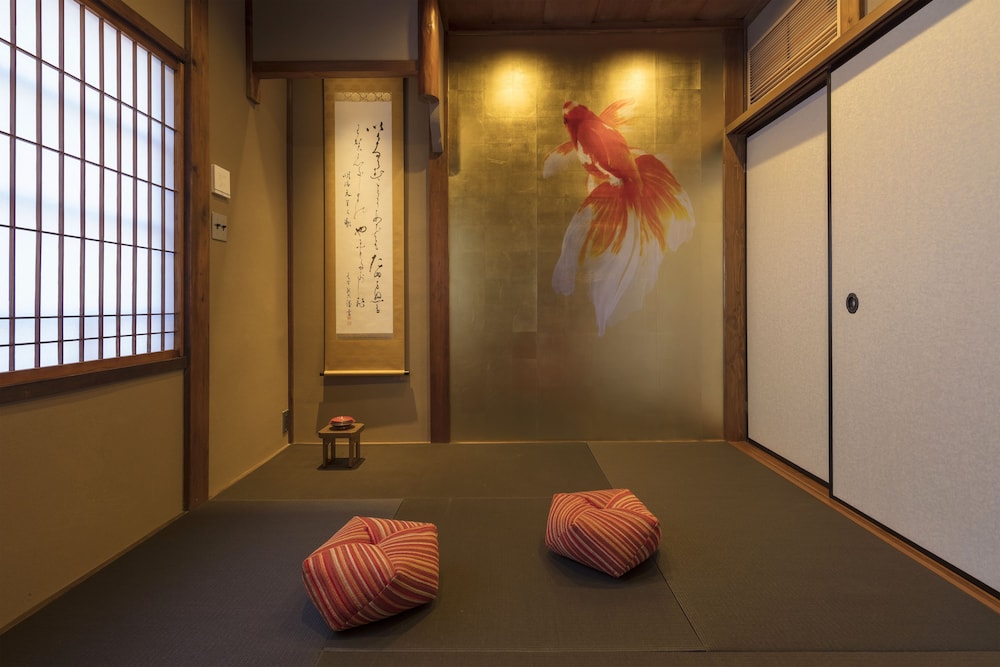 彦三町 金の間 小松