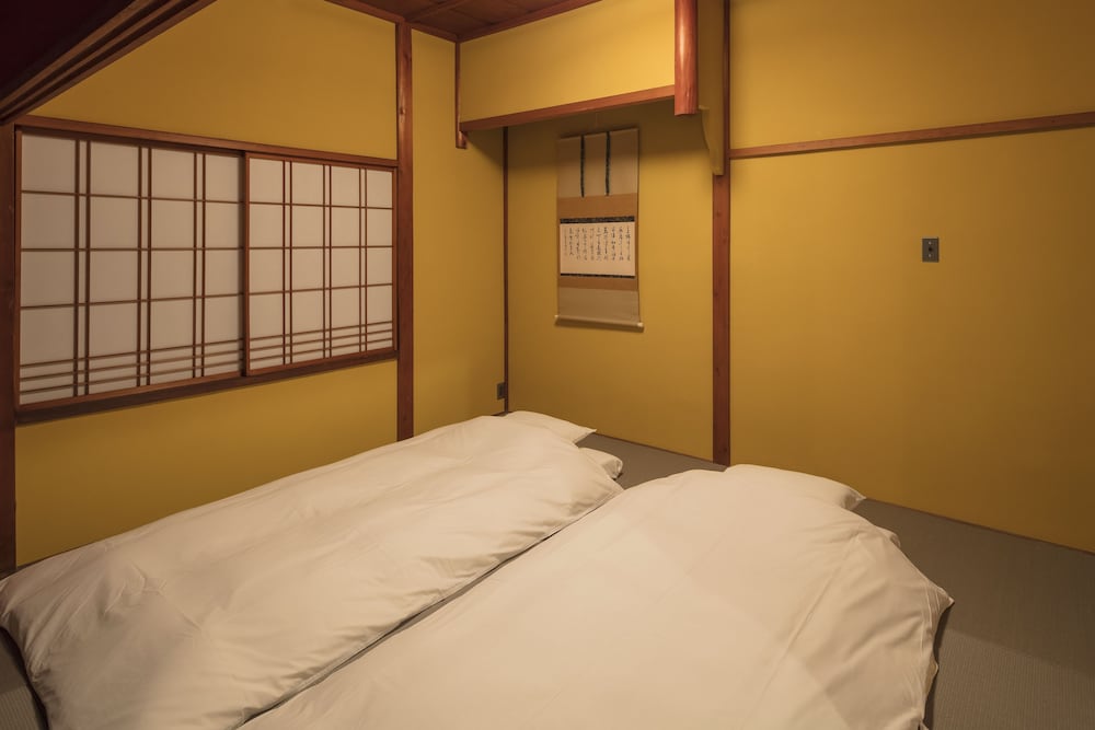 彦三町 金の間 小松