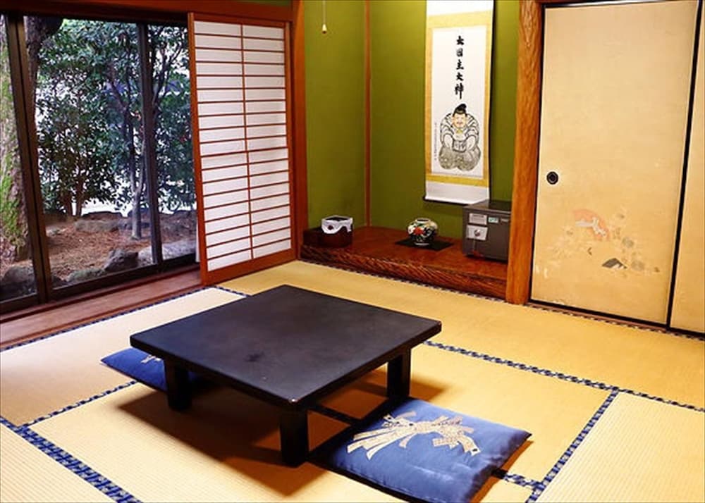 数寄屋風旅館からさわ 小松