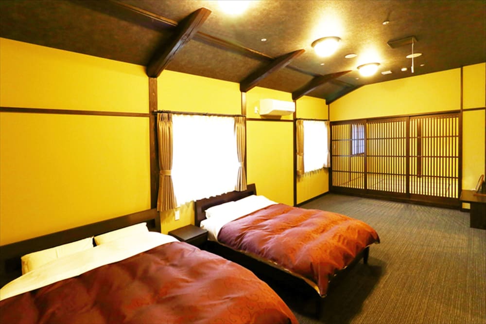 数寄屋風旅館からさわ 小松