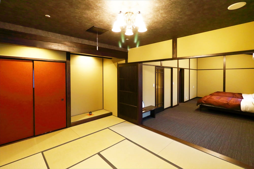 数寄屋風旅館からさわ 小松