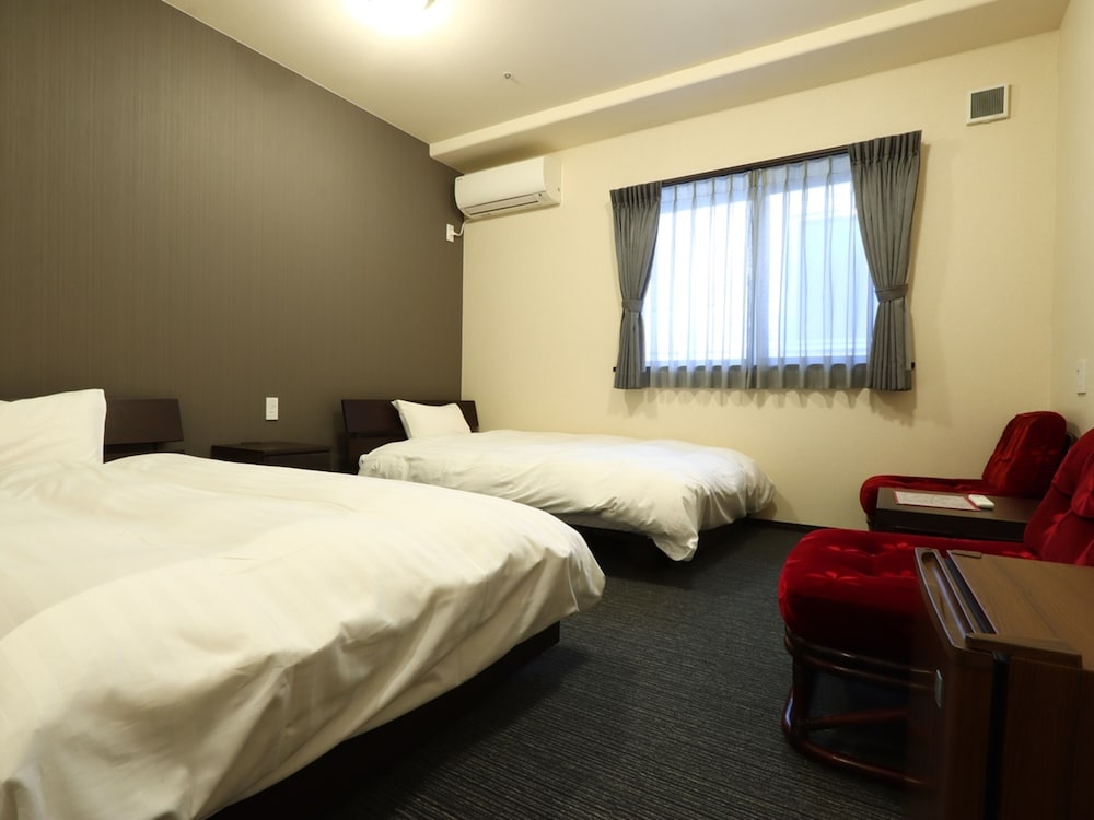 数寄屋風旅館からさわ 小松