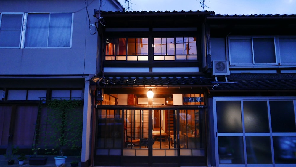 町家SALON&STAY 初華 UI-CA 小松