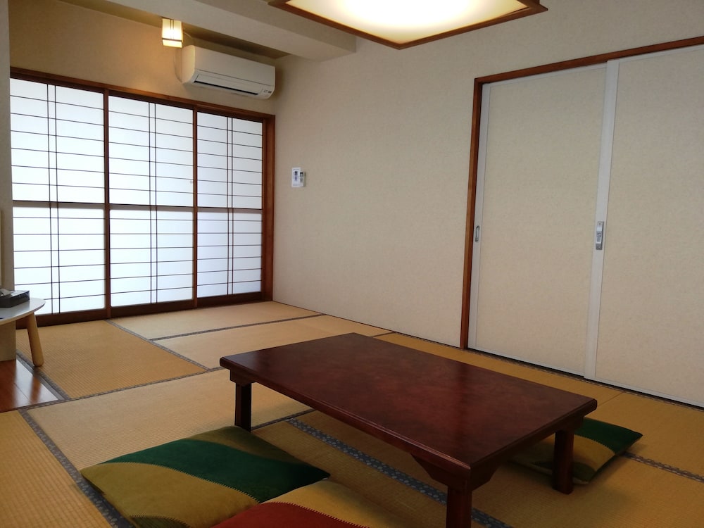 トラベラーズホステル ケイズハウス金沢 小松