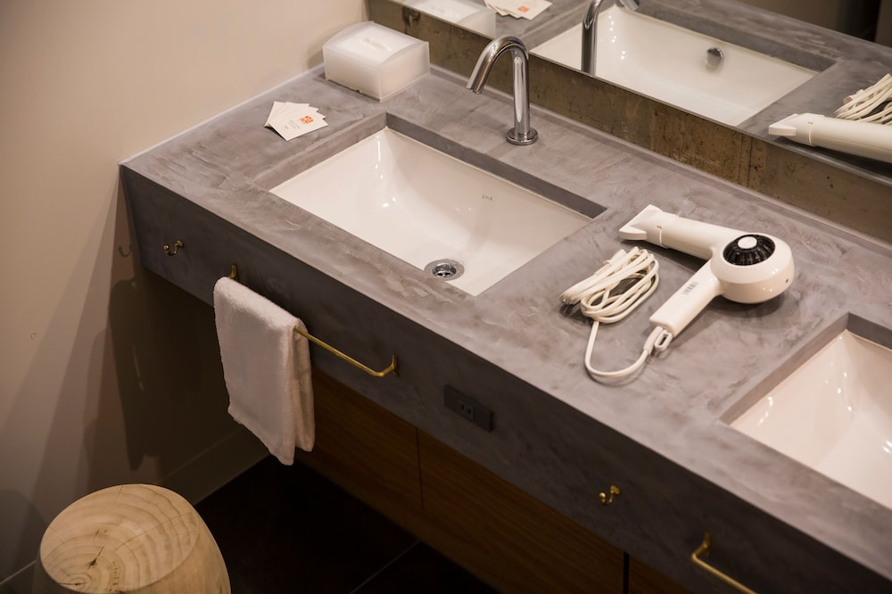 HATCHI 金沢 BY THE SHARE HOTELS 小松