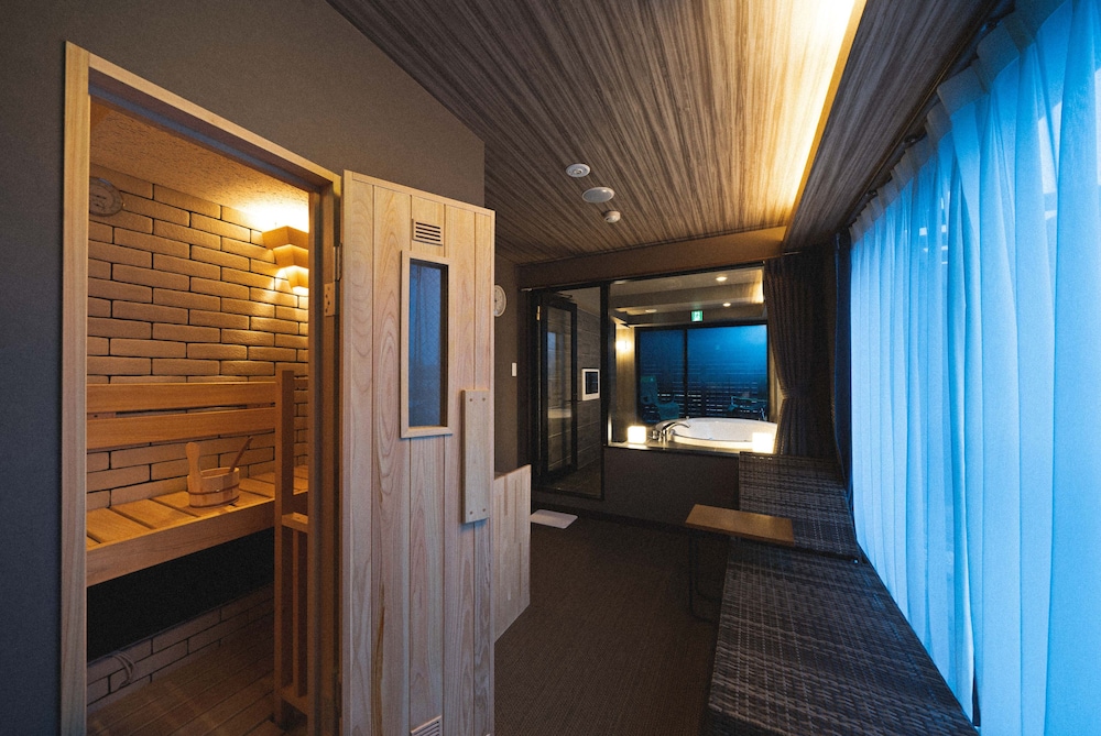 LINNAS KANAZAWA 小松