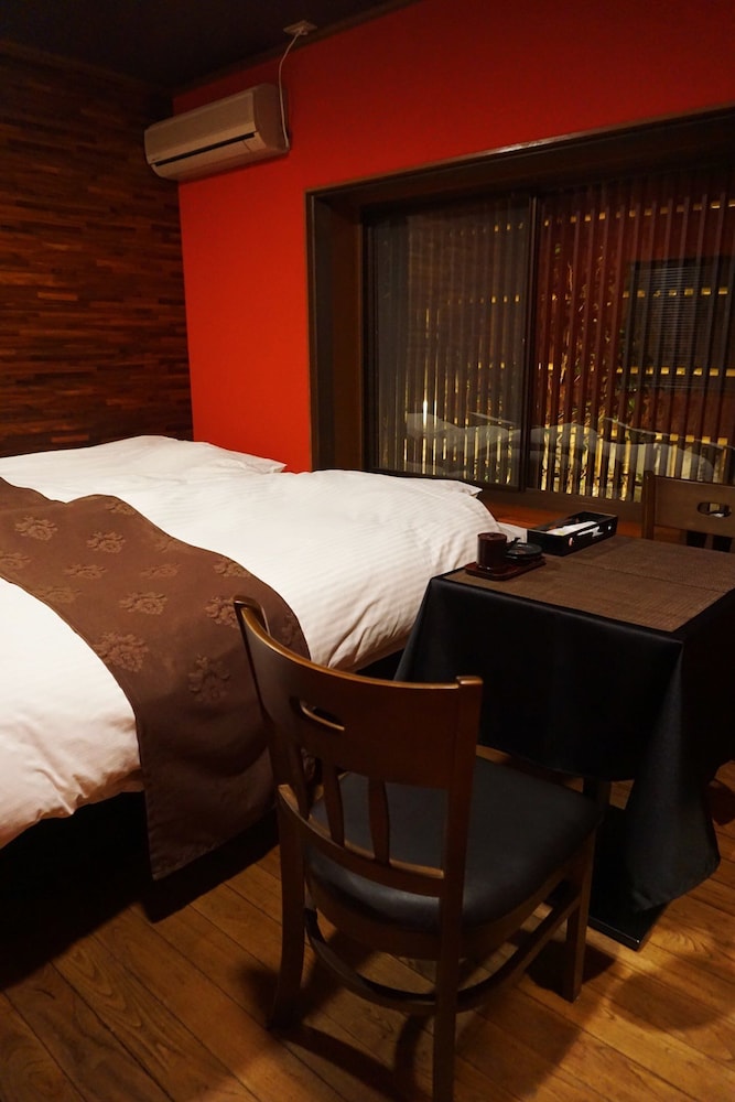 RESTAURANT & INN KANAZAWA ATSUSHI 小松