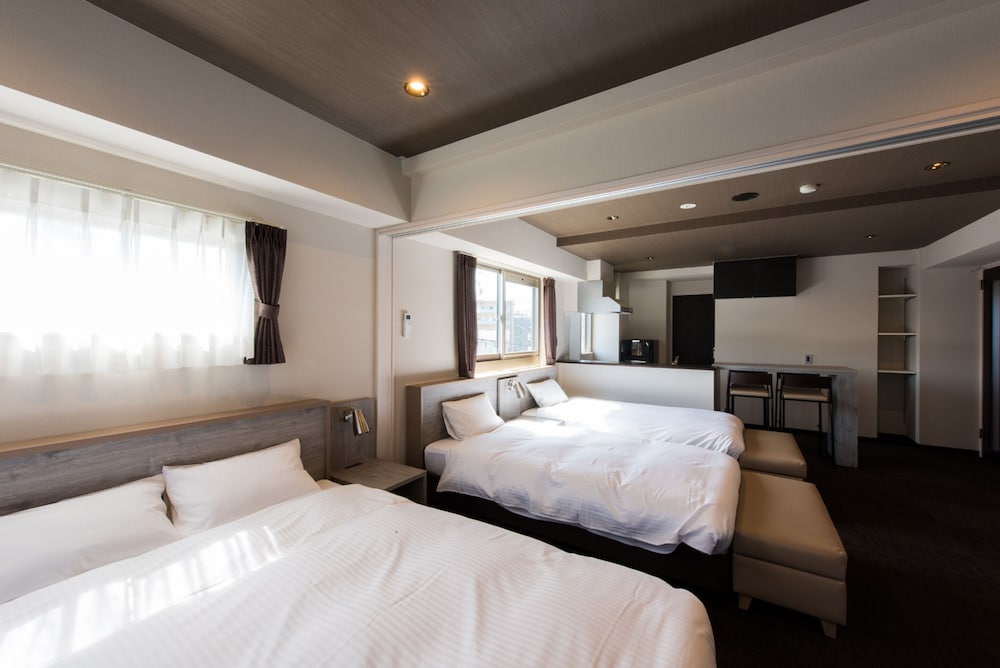 INOVA 金沢駅前ホテルSUITE 小松