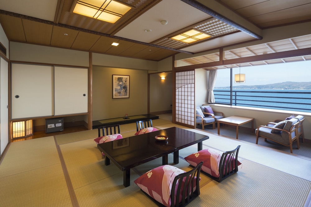 和倉温泉 日本の宿 のと楽 小松