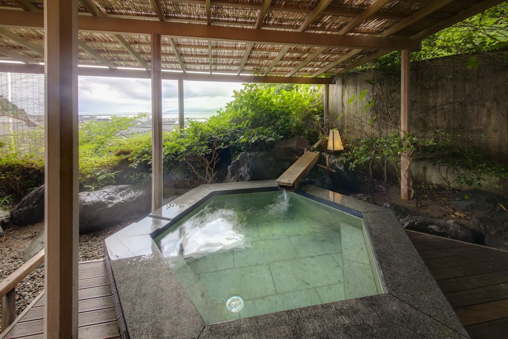 輪島温泉 八汐 小松
