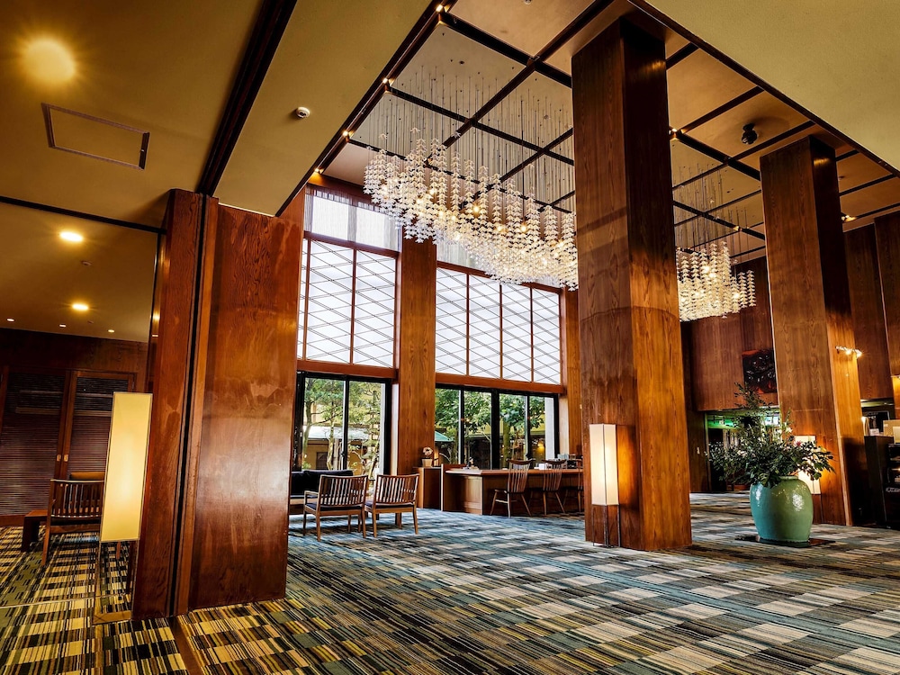 大江戸温泉物語わんわんリゾート 矢田屋松濤園 小松