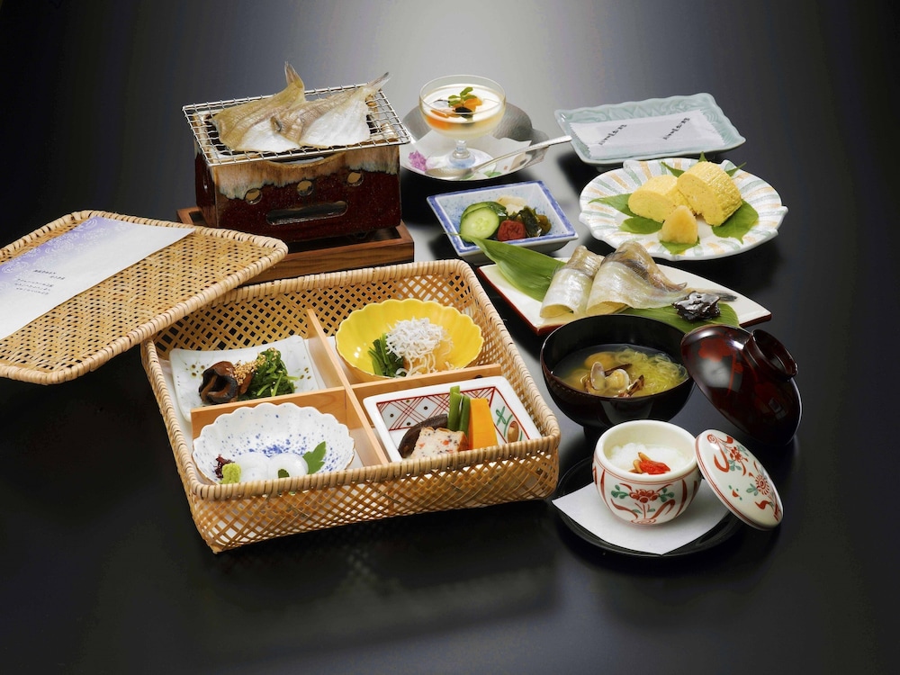 大江戸温泉物語わんわんリゾート 矢田屋松濤園 小松