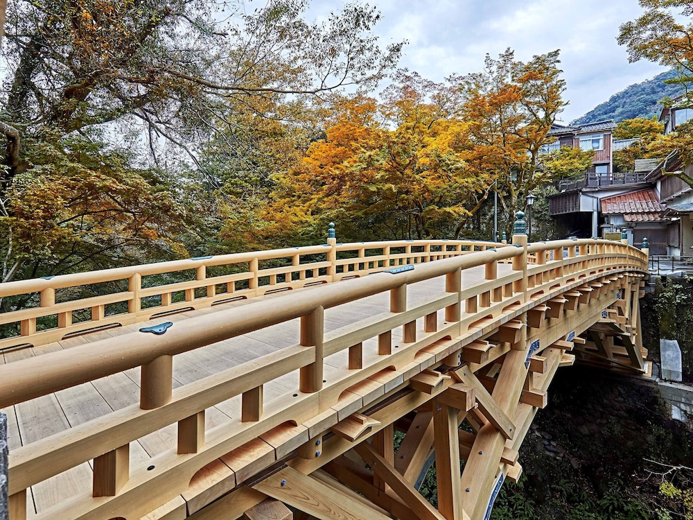 大江戸温泉物語わんわんリゾート 矢田屋松濤園 小松