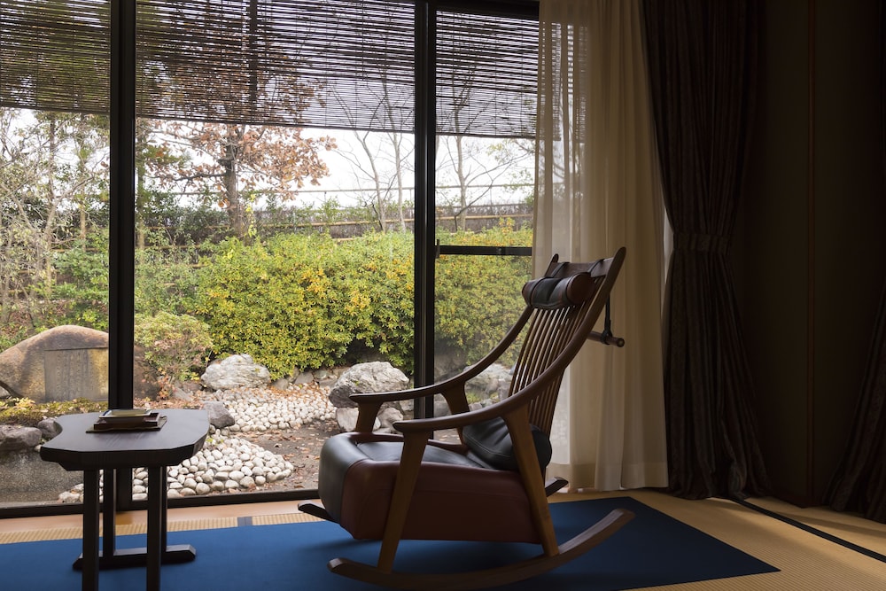 旅亭　萬葉 小松