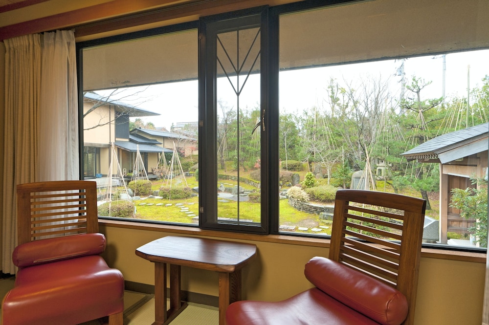 旅亭　萬葉 小松