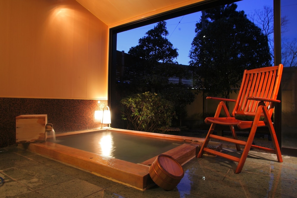 旅亭　萬葉 小松