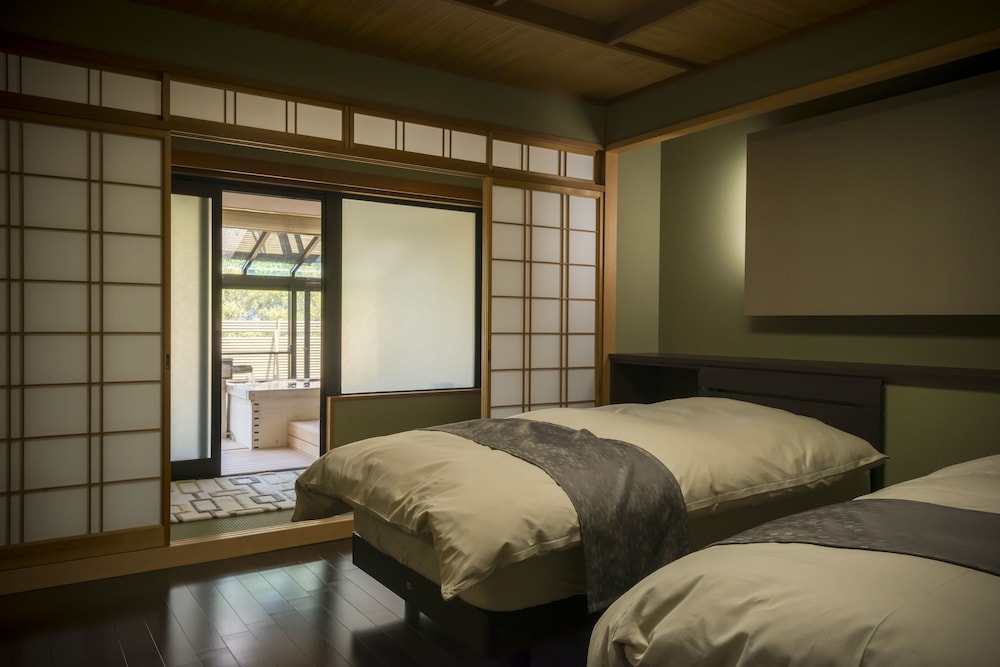 旅亭　萬葉 小松