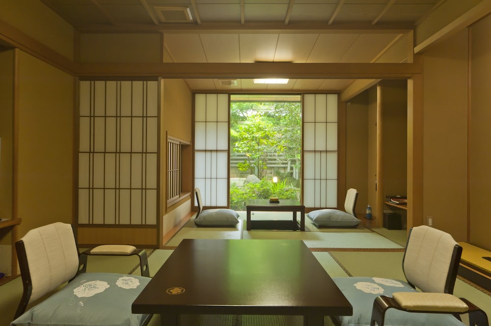 辰口温泉 たがわ龍泉閣 小松