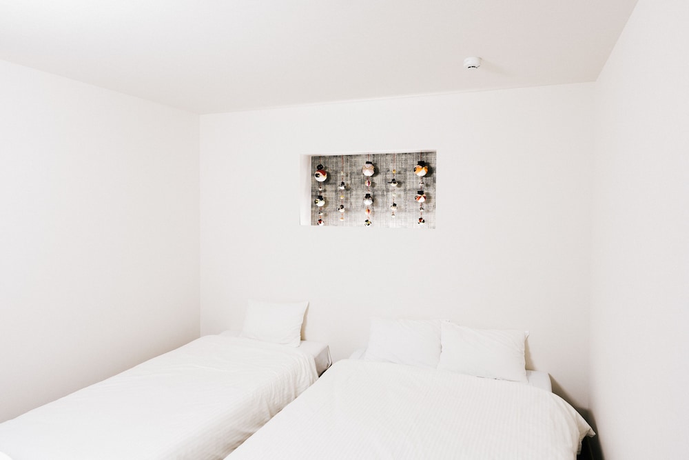 B&B MIKAWA - KANAZAWA FISH HARBOUR 小松