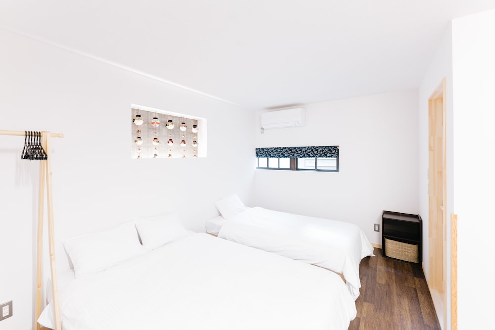 B&B MIKAWA - KANAZAWA FISH HARBOUR 小松