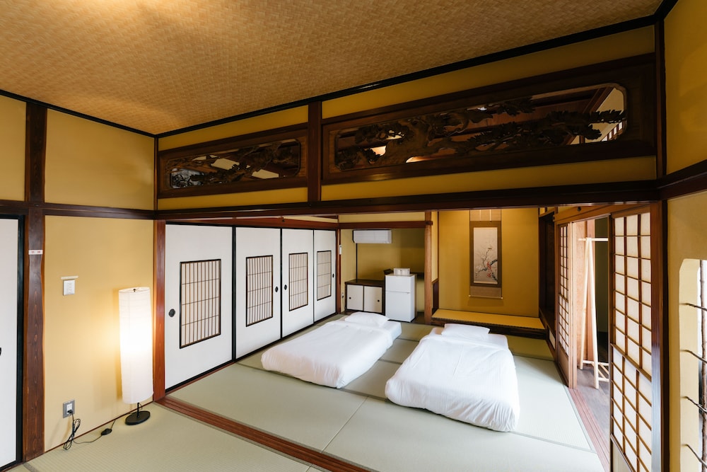B&B MIKAWA - KANAZAWA FISH HARBOUR 小松