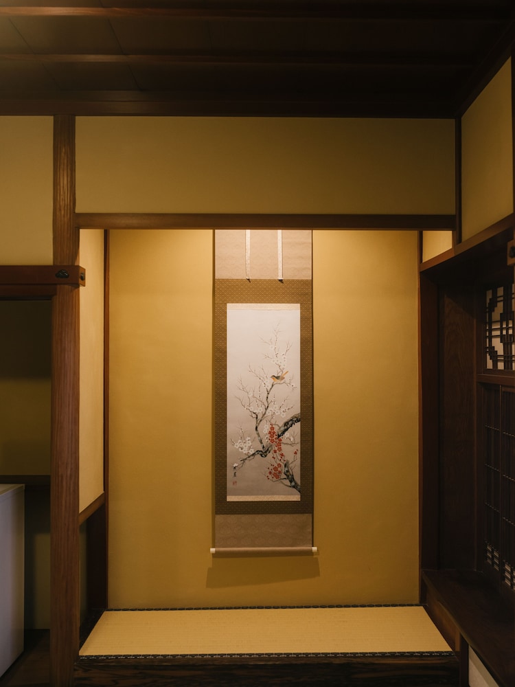 B&B MIKAWA - KANAZAWA FISH HARBOUR 小松