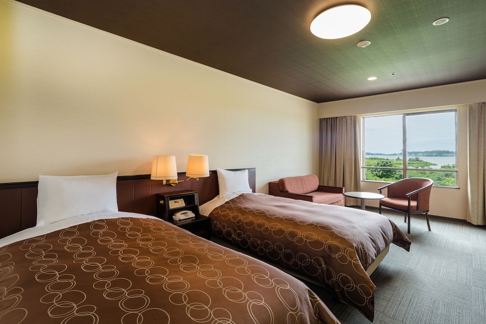 ダイヤモンド片山津温泉ソサエティ 小松