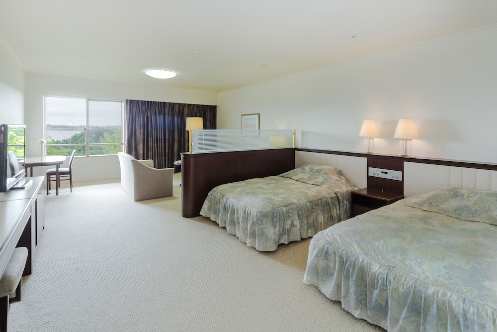 ダイヤモンド片山津温泉ソサエティ 小松