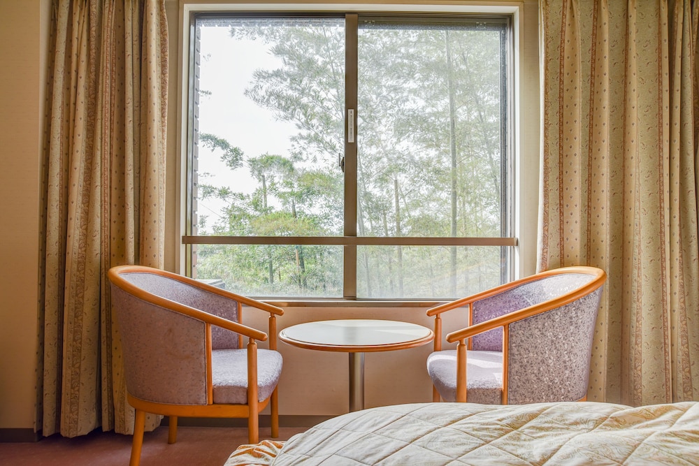 ダイヤモンド片山津温泉ソサエティ 小松