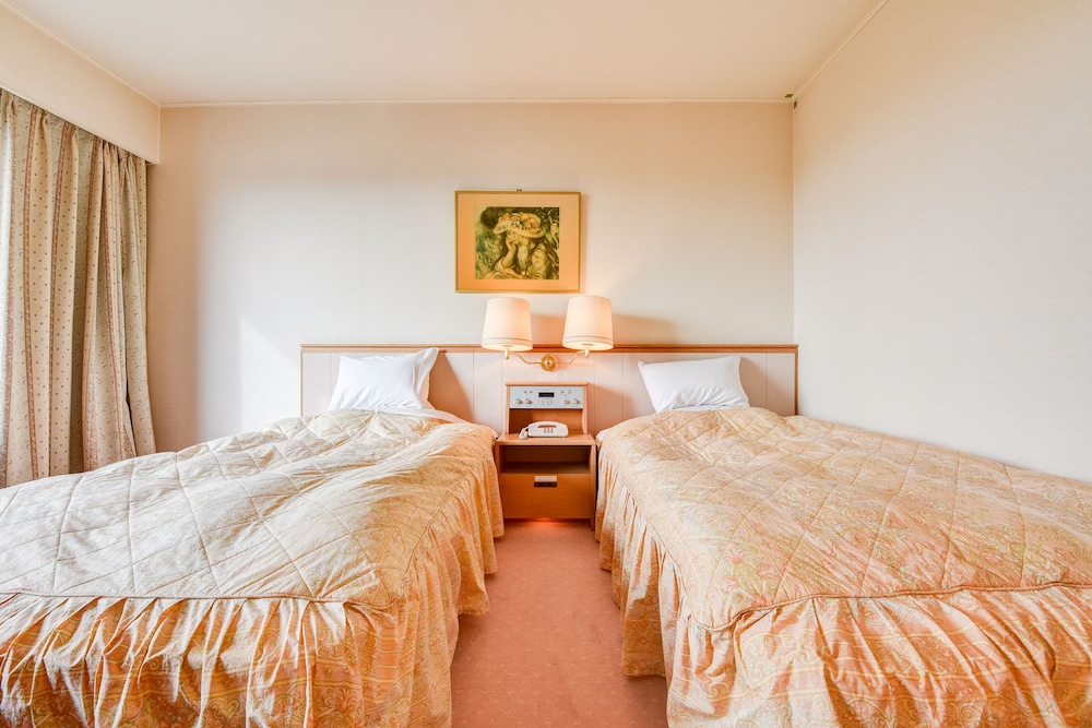 ダイヤモンド片山津温泉ソサエティ 小松