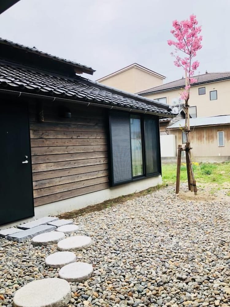 B&B ネアガリ 小松