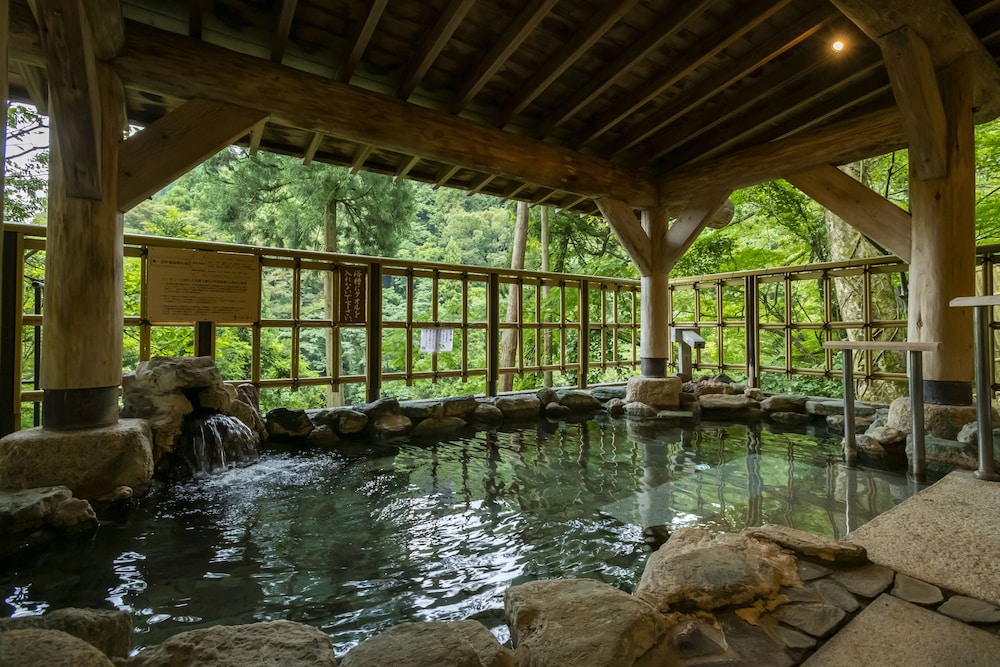 山中温泉 花つばき 小松