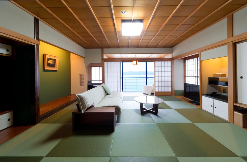 加賀屋別邸 松乃碧 小松