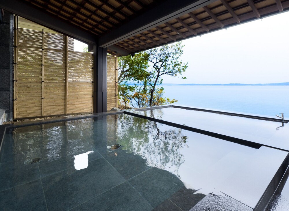 加賀屋別邸 松乃碧 小松