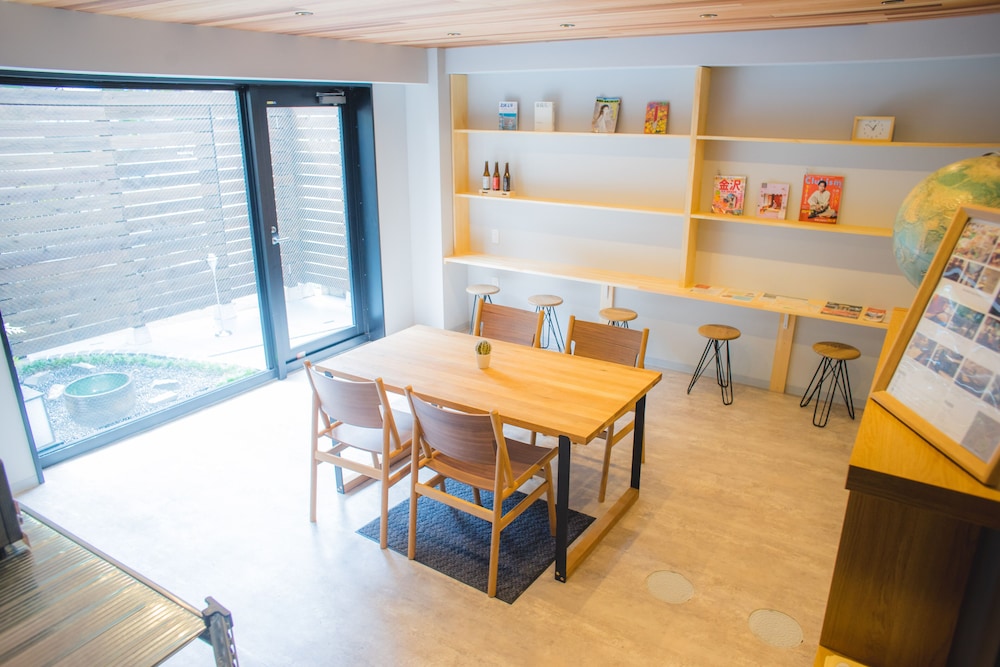 EMBLEM APARTMENT KANAZAWA 小松