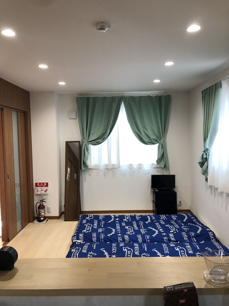金澤八旅　金色 小松