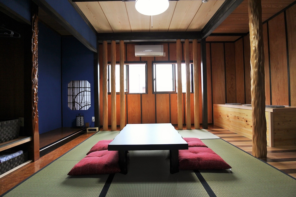 KANAZAWA SMALL RYOKAN NOMURA 小松