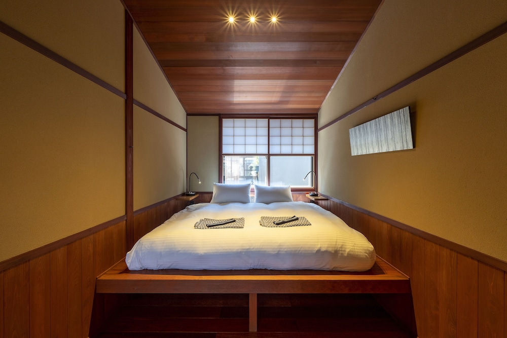 謡町 小松