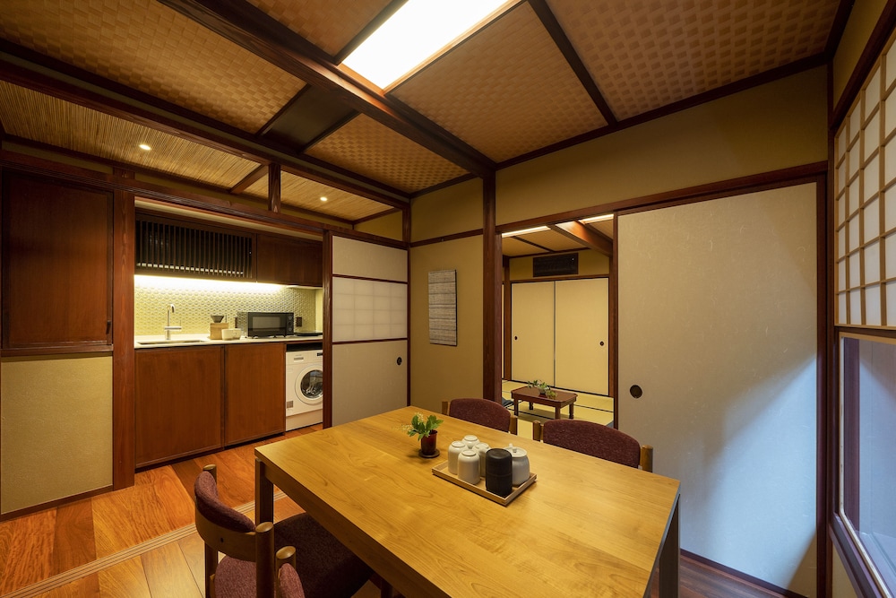 謡町 小松