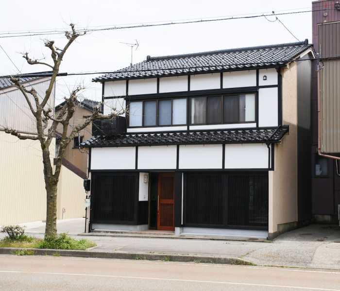 東山 泊まり木 小松