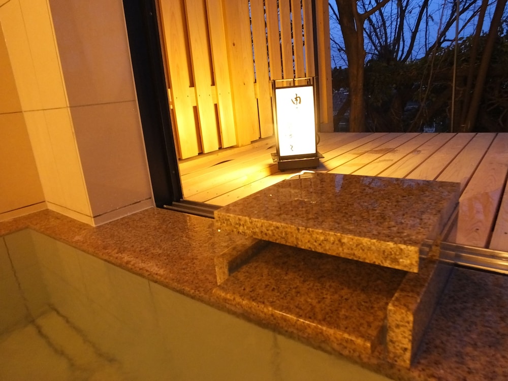 金沢の宿　由屋るる犀々 小松