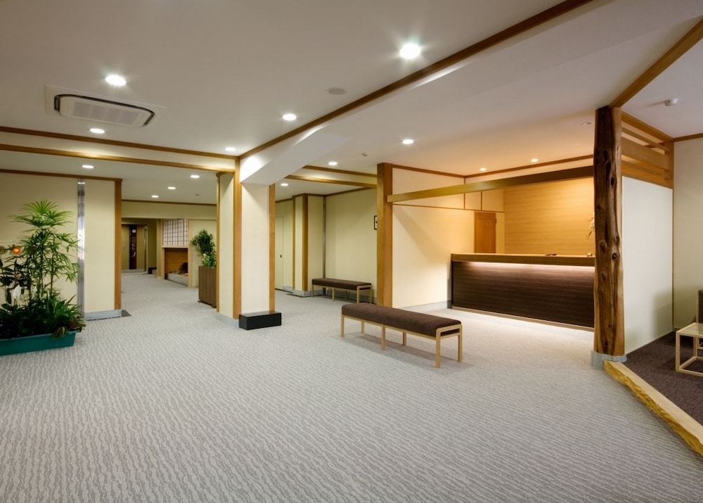 金沢の宿　由屋るる犀々 小松