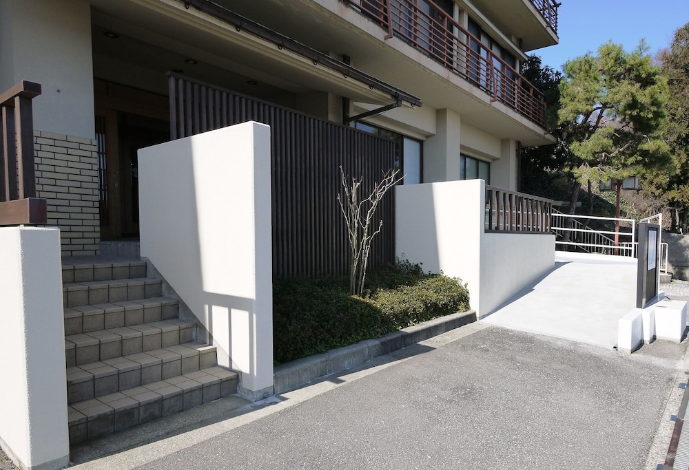 金沢の宿　由屋るる犀々 小松
