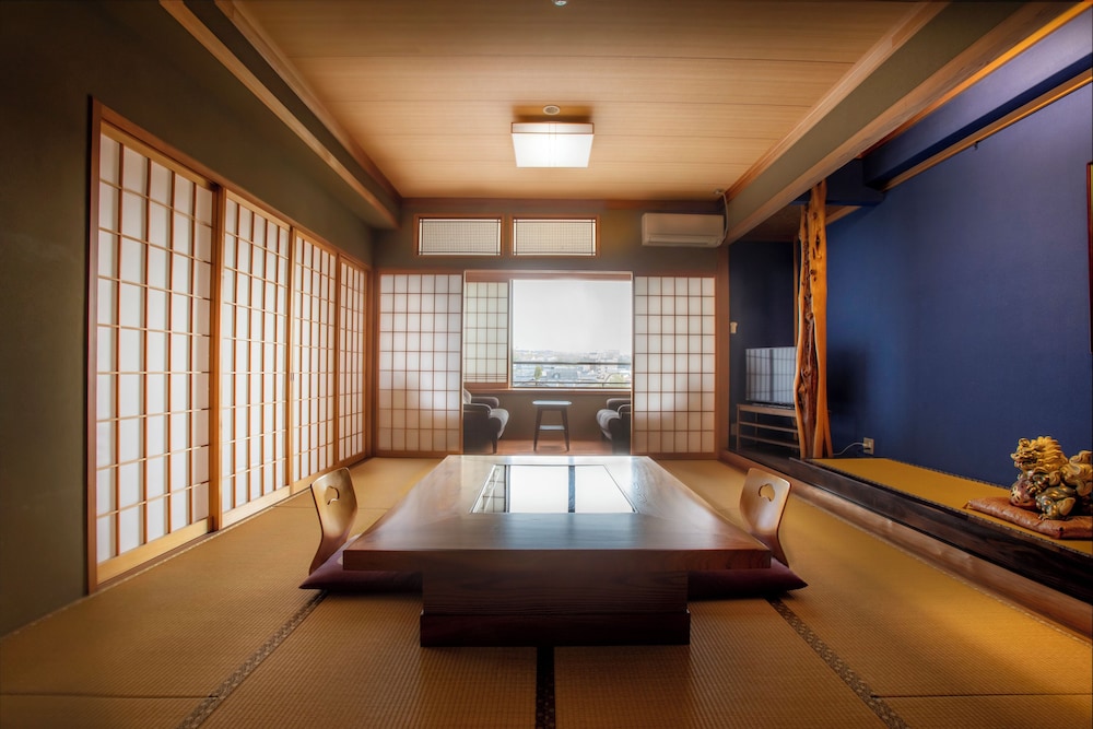 金沢の宿　由屋るる犀々 小松