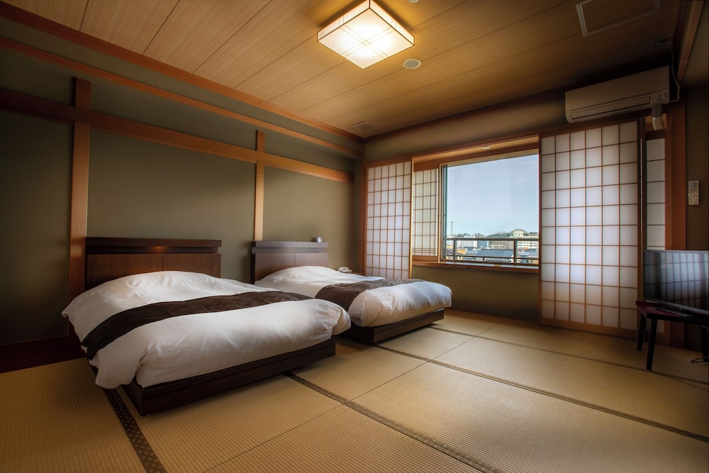 金沢の宿　由屋るる犀々 小松