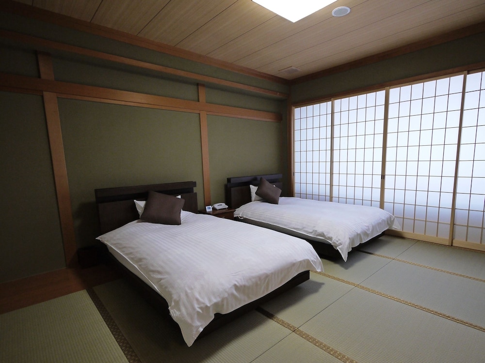 金沢の宿　由屋るる犀々 小松