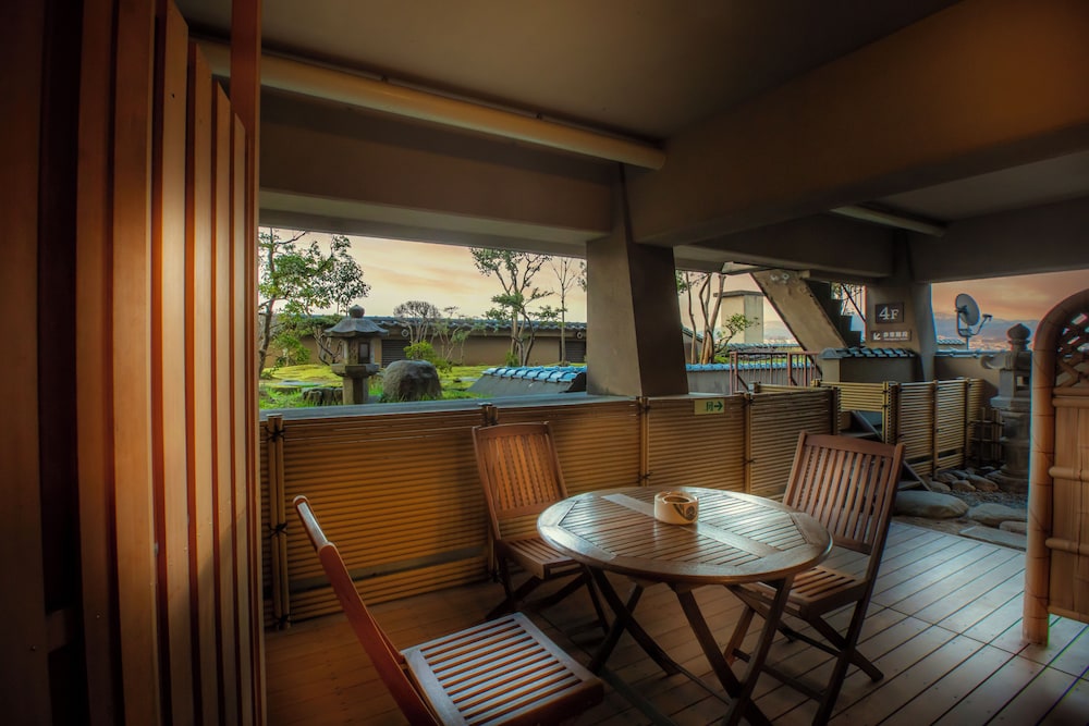 金沢の宿　由屋るる犀々 小松