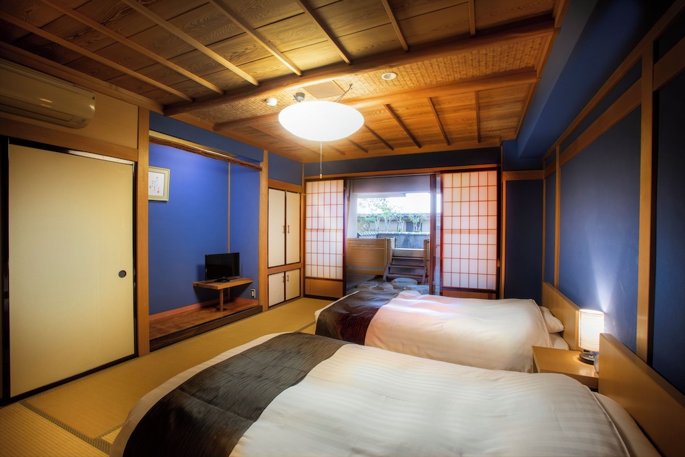 金沢の宿　由屋るる犀々 小松